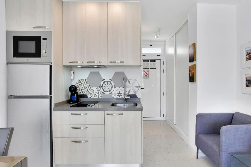 Alexander Apartment Playa De Las Americas Екстер'єр фото