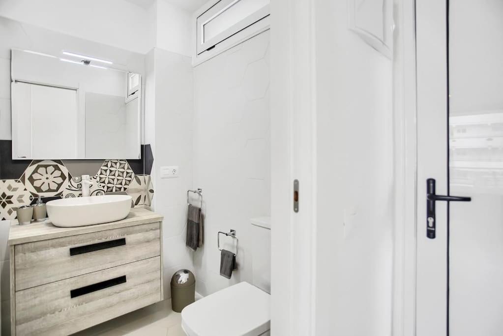 Alexander Apartment Playa De Las Americas Екстер'єр фото